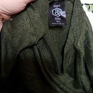 Agnes & Dora EUC pullover crop sweater